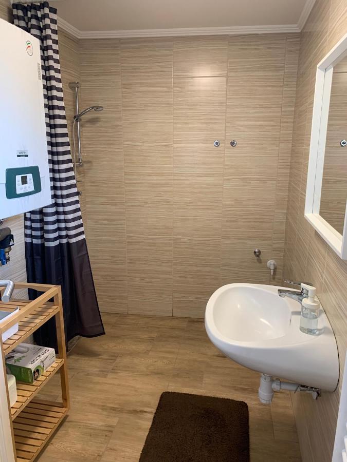 Dalia Apartman Gyoemro מראה חיצוני תמונה