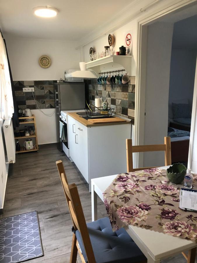 Dalia Apartman Gyoemro מראה חיצוני תמונה