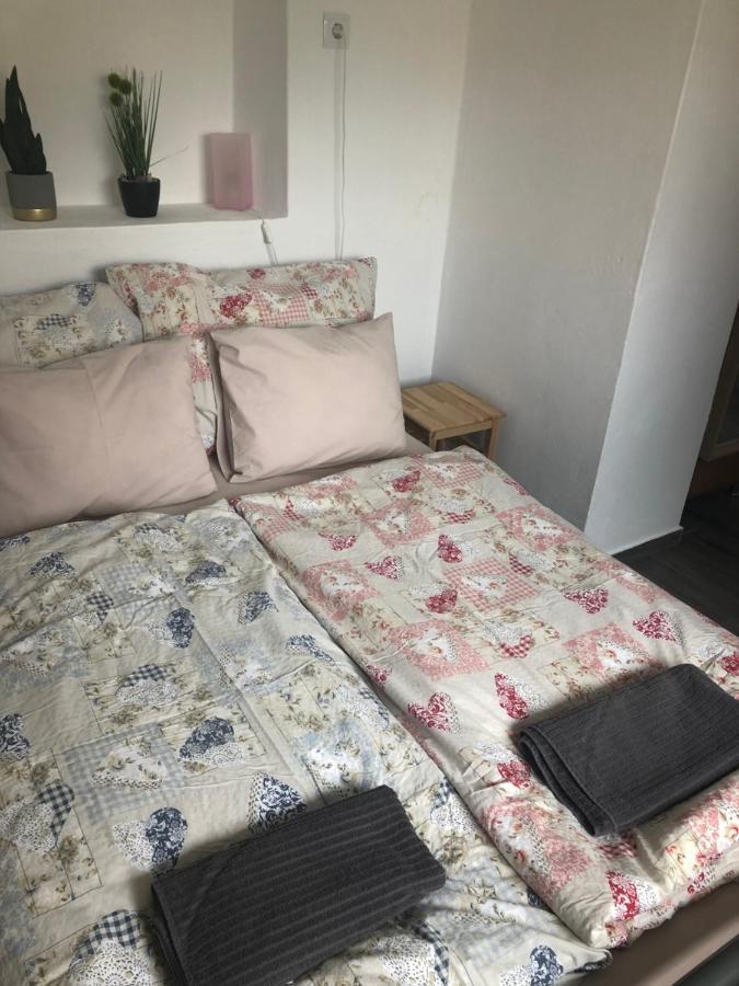 Dalia Apartman Gyoemro מראה חיצוני תמונה